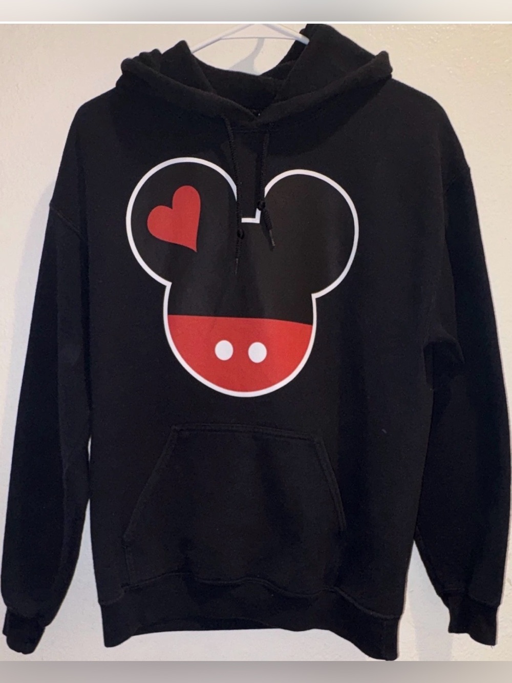Mickey Mouse Heart Silhouette Black Hoodie Graphic Sweatshirt Gildan Size M